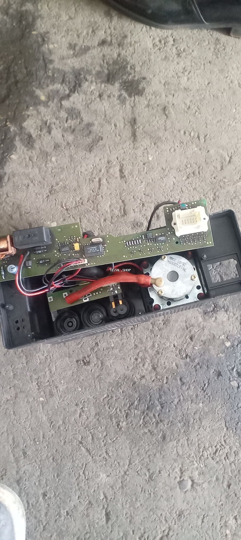 4 goz mersedesin qaplarin vakmu, 2 vixslinteze kimdi, arginaldi - şəkil 2