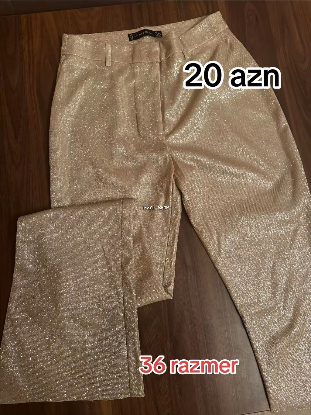 Yenidir,new yorkerden alınıb,endirim olacaq