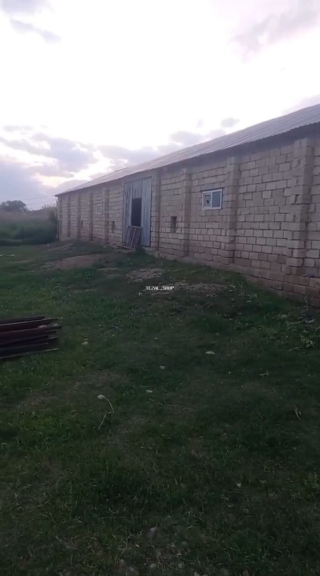 Ferma satilir Fuzuli rayonunda. ərazi 3 hektar Nar baǧi movcudur.Su - şəkil 2