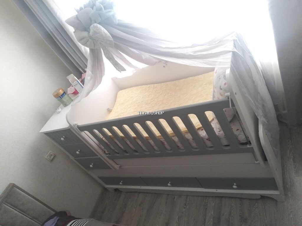 Oğlan və qız üçün, Dördbucaq, Beşik, Dəst ilə, Matras ilə, Yellənmə mexanizmsiz