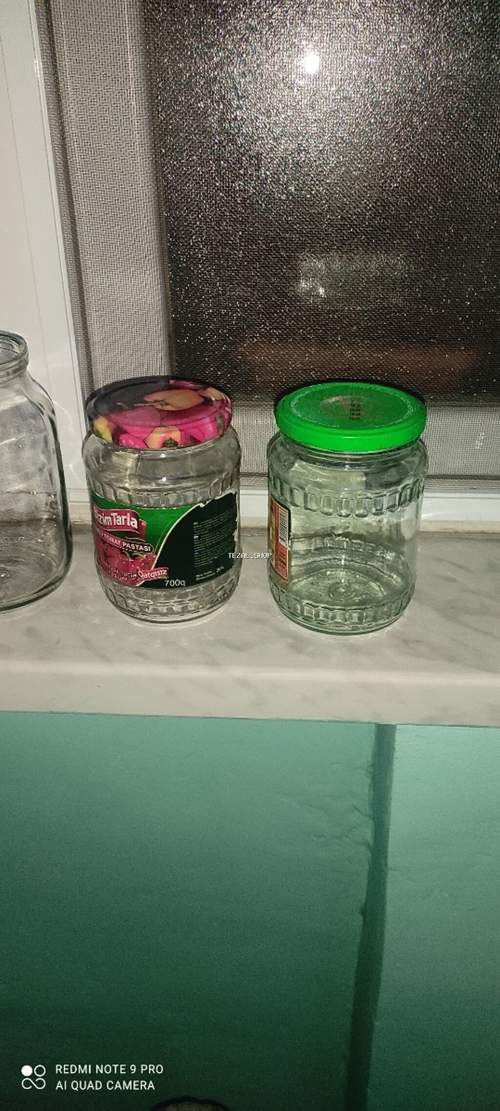 Bankalar(biri 20 qəpik)
Çoxlu var
