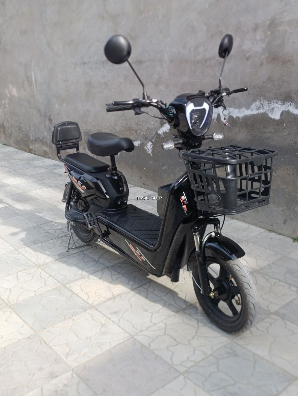 SUP FL-0002 Elektrik skuter – şəhər içi rahat və səssiz hərəkət üçün