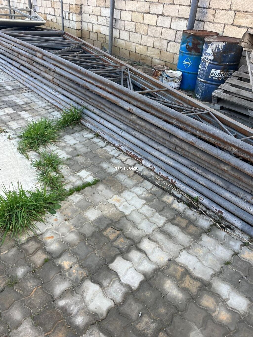 Ferma demirler 11eded biri 390₼ ölçü 12*1.5
Ceyranbatan