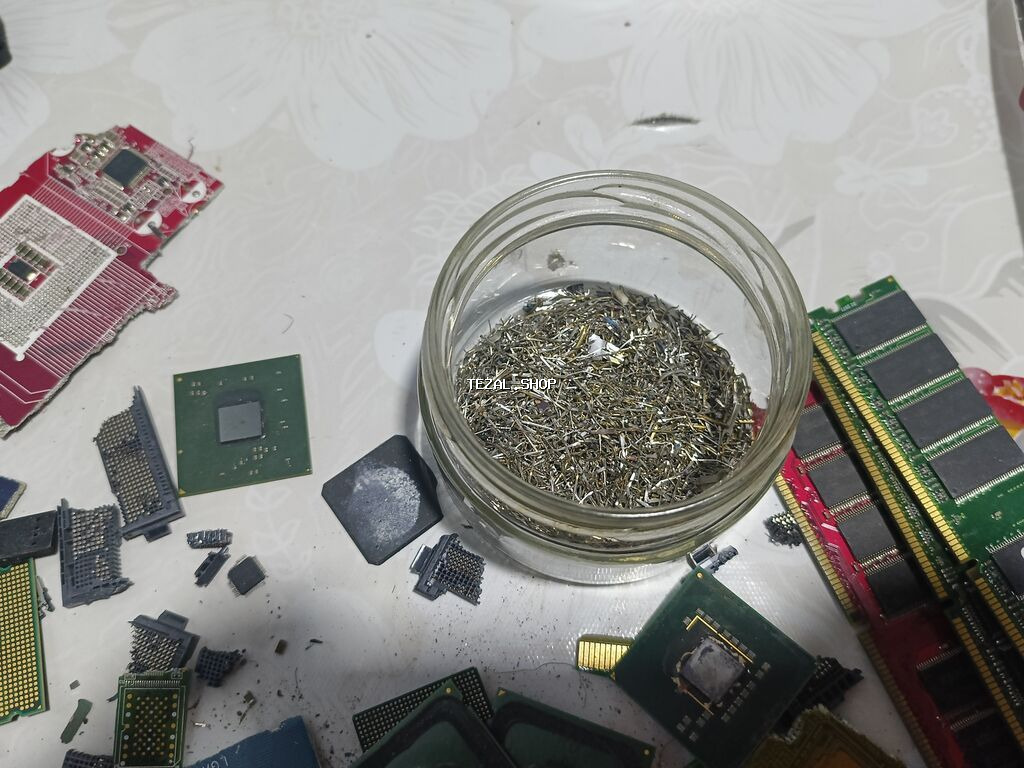 Hamısı platalardan sökülüb tərkibində qızıl var hamısı birlikdə 15 AZN - şəkil 2
