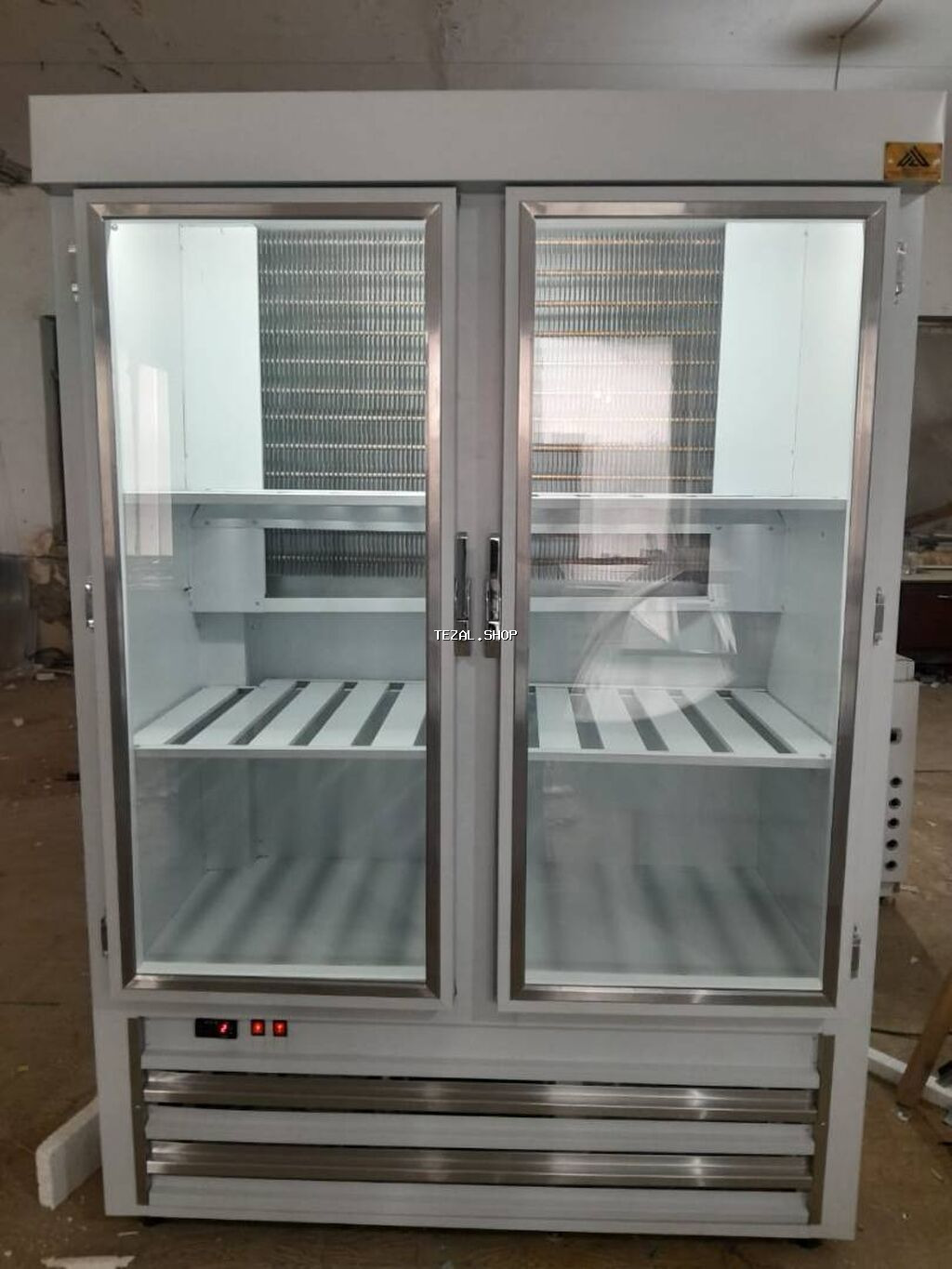 Vitrin Soyuducular Market və İs yerleri ucun nəzərdə tutulub