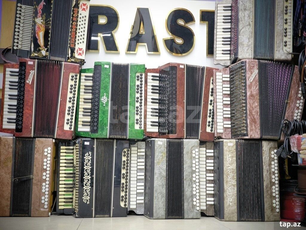 Qarmon, Akustik, İşlənmiş, Ünvandan götürmə