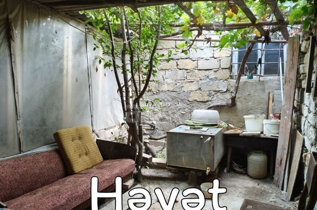 Satılır: Həyət evi (şəkillərdə göstərilən heyetə masin girir sasece