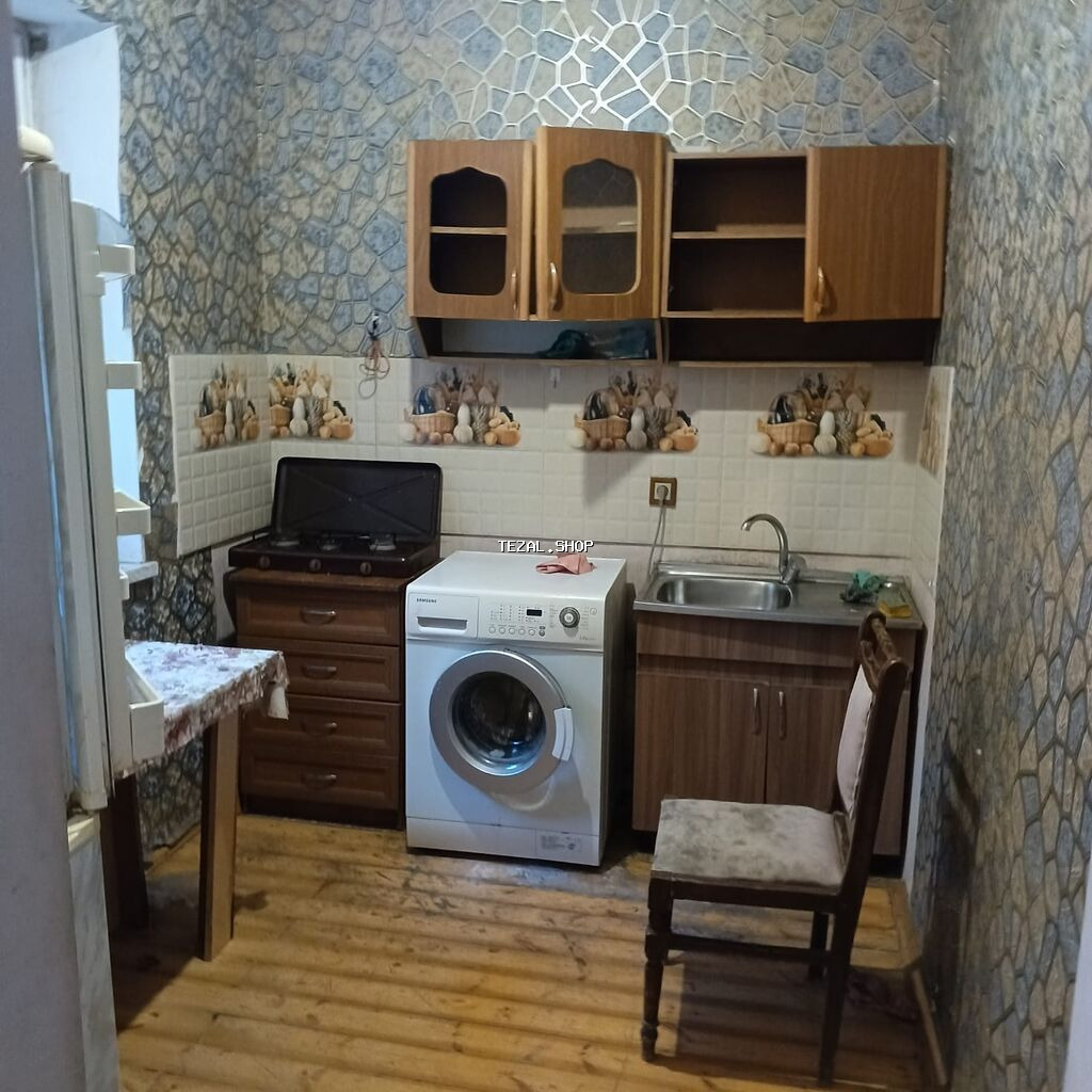 2 otaqlı ev kirayəlik təqdim olunur. 400 azn + komunal Planlaşdırma