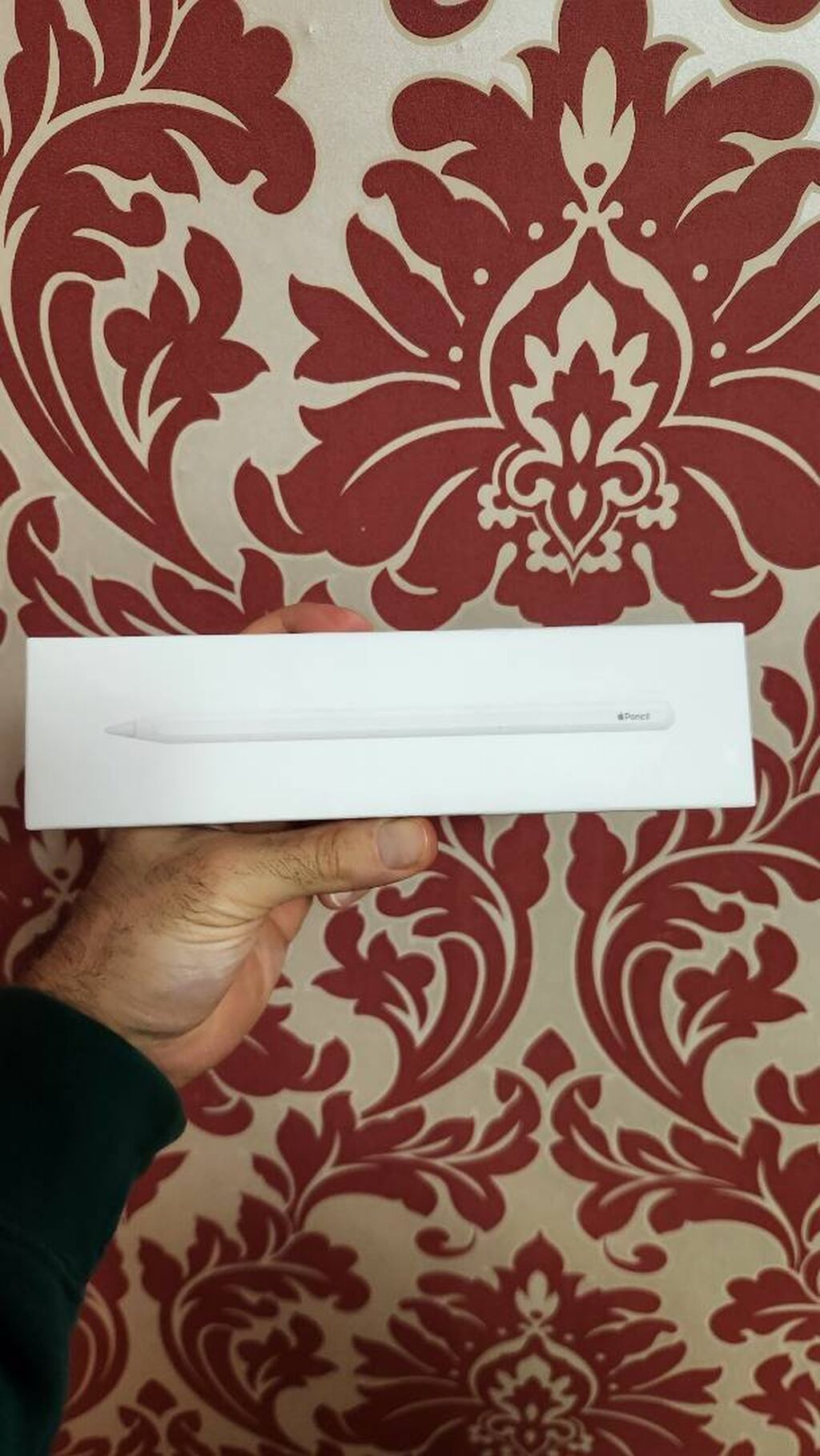 Apple Pencil 2. İşlək vəziyyətdə deyil. Batareyası ölüb. İşlənməyib