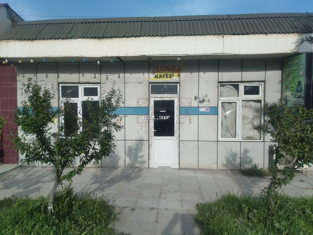 Masazır qəsəbəsi Əliağa Vahid küçəsinin ən gur yerində 127