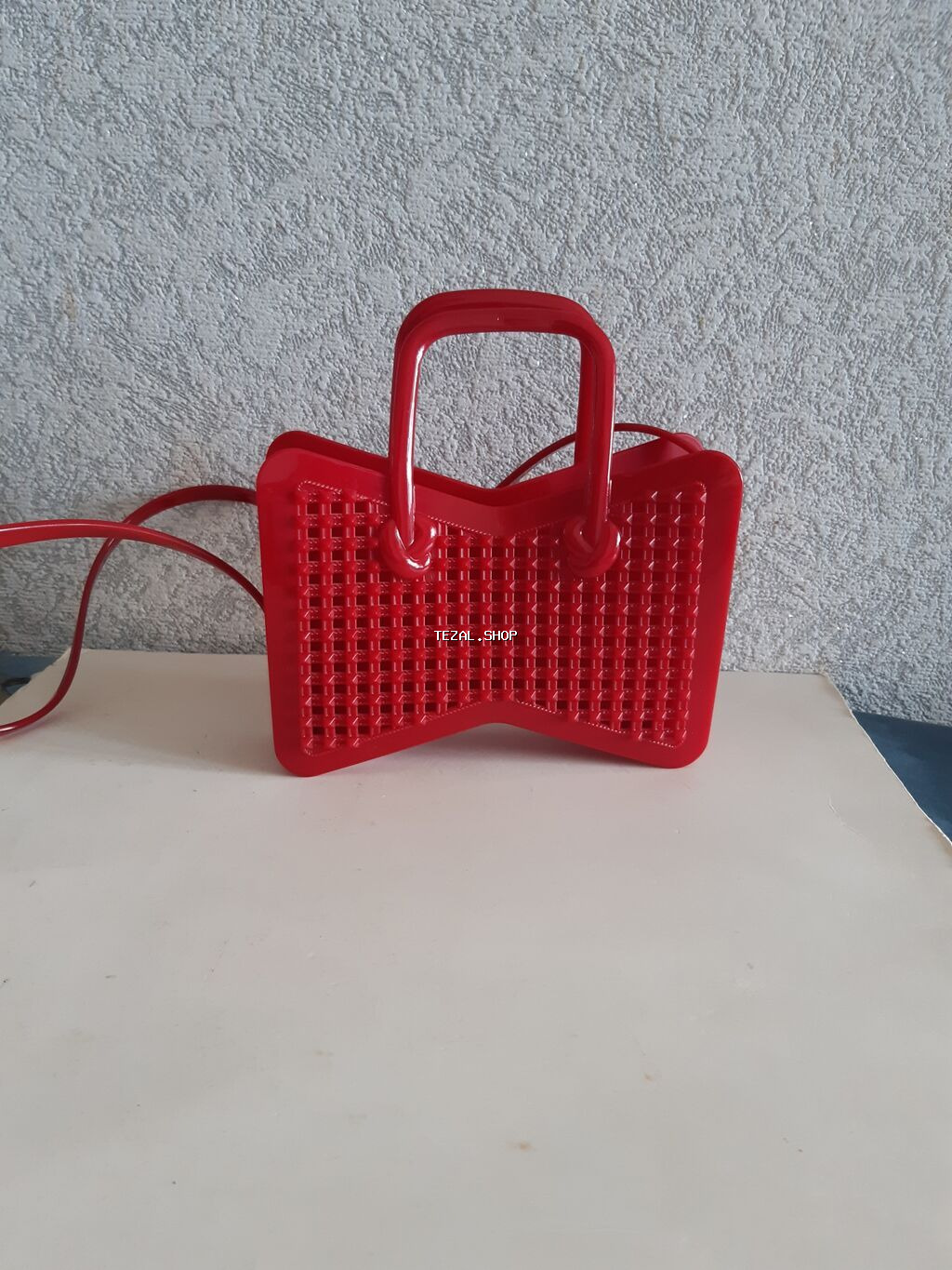 Uşaqlar üçün qırmızı rəng çanta. Yenidi