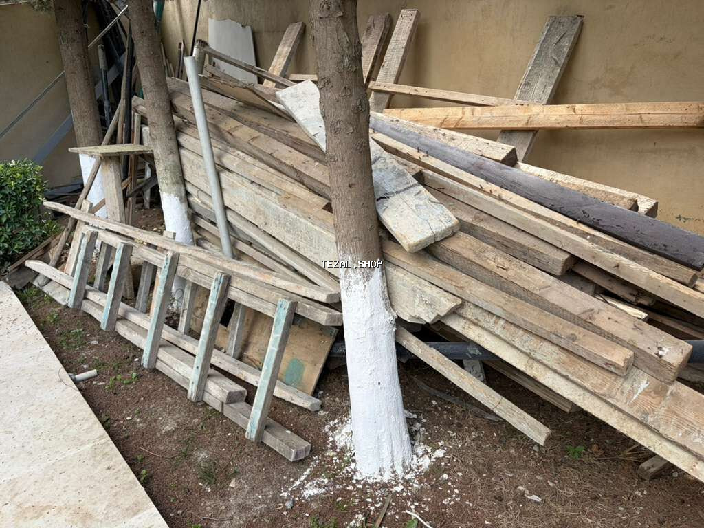 3 kub taxta satılır, qarışığ ölçüdə, qara kat kimi istifadə olunub