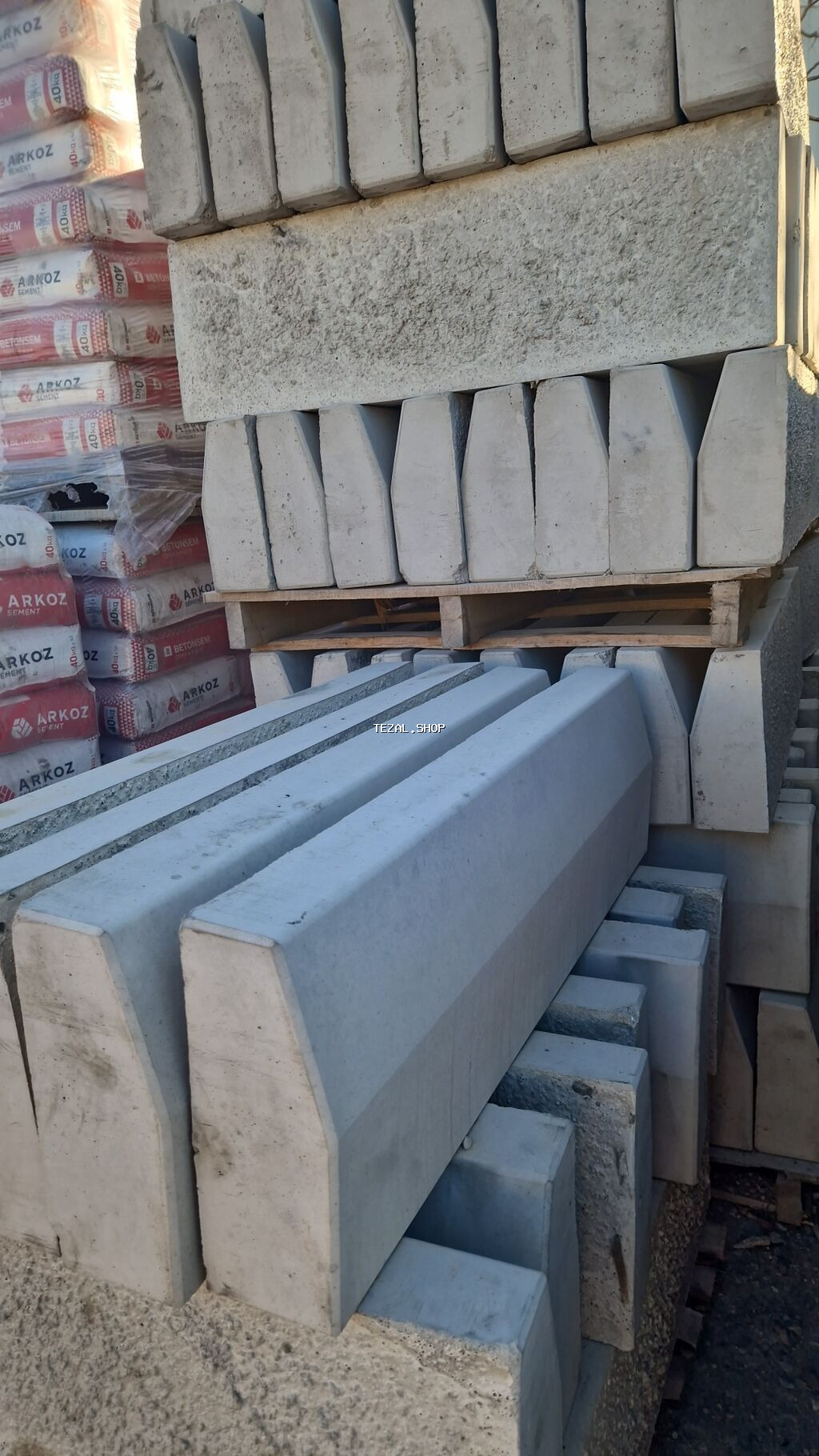 Tamet .qazon dasi .müxtəlif ölcülü beton piltələr .beton panellər yol - şəkil 4