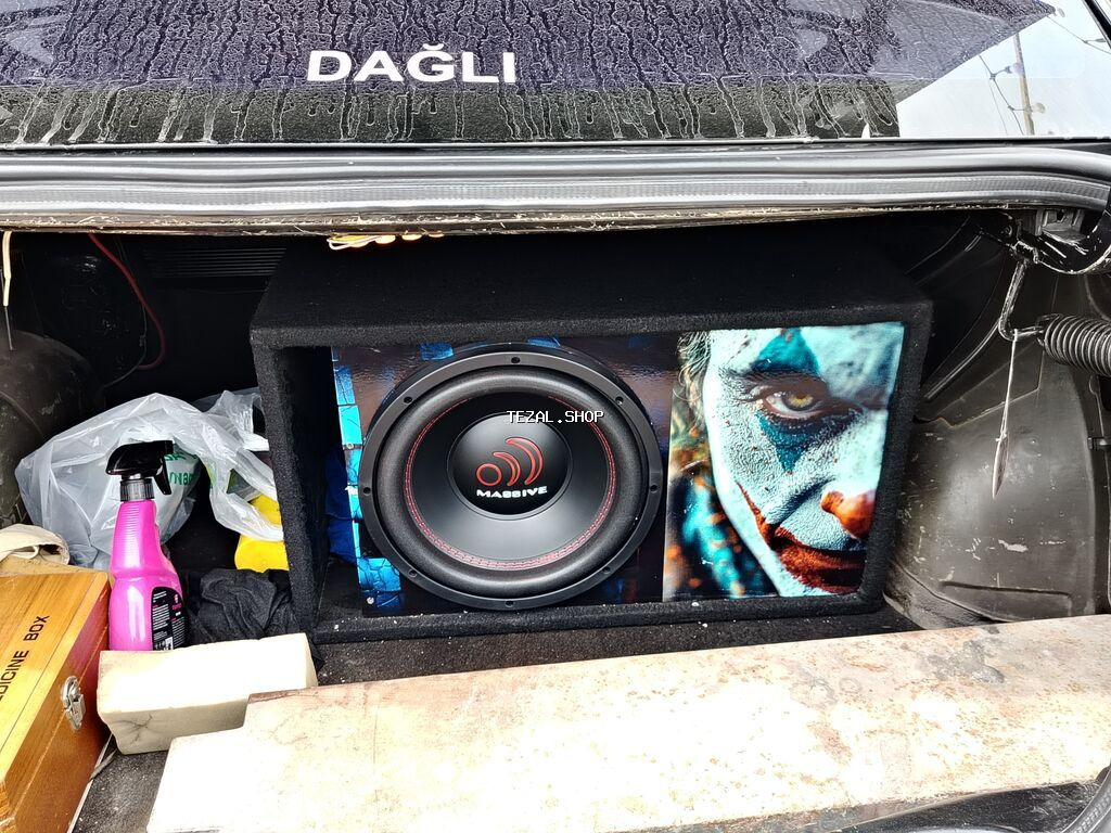Yalniz qutu satilir.Sabwoofer ozu satilmir.ideal vezyetdedi.endirim