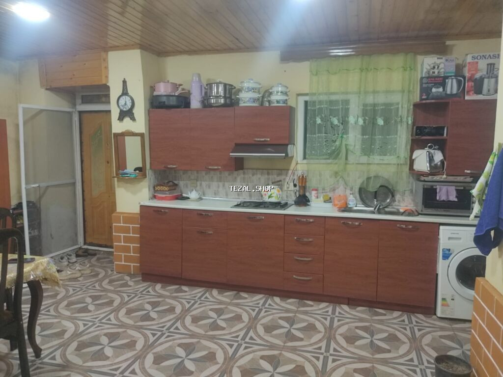 110 kv. m, 3 otaqlı, Kombi, Qaz, İşıq