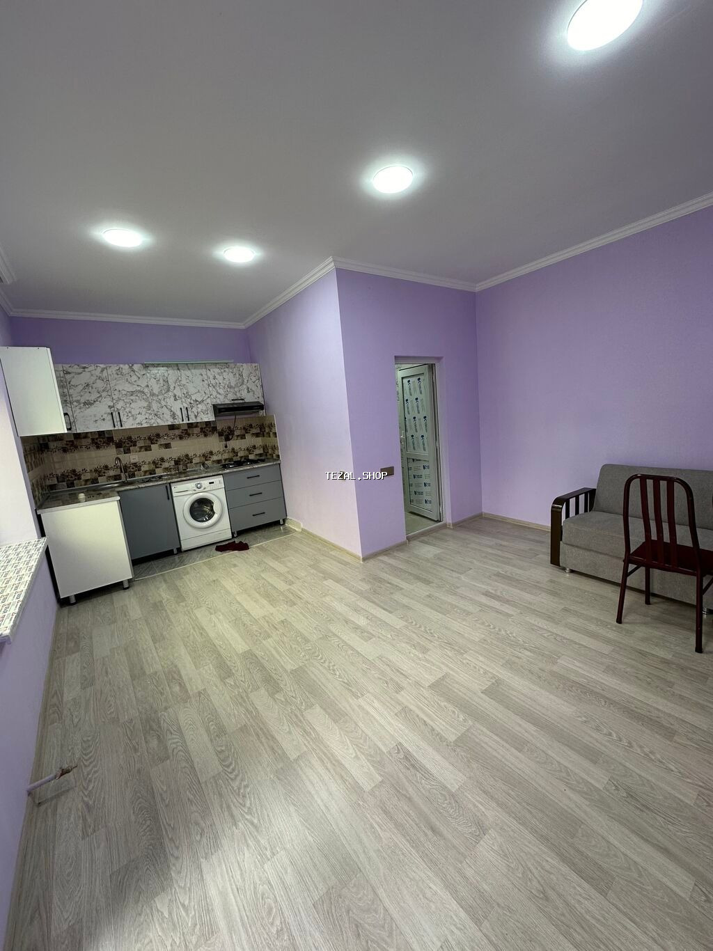 80 kv. m, 2 otaqlı, Kombi, Qaz, İşıq