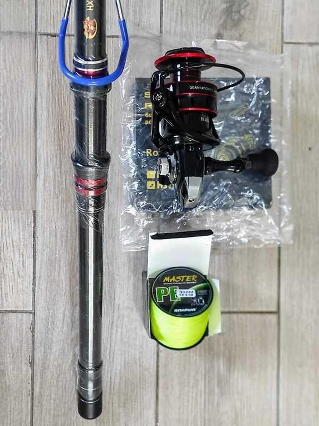 Tilov dəstiTəsvir : 3.60 m spilnik+7000 çarx+300 m 8 hörgülü ip 3.60 m