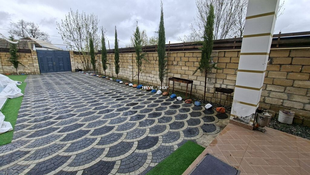 Hovuzlu həyətli istirahət evi - Həyətyanı sahə: bütövlükdə dekorativ - şəkil 2