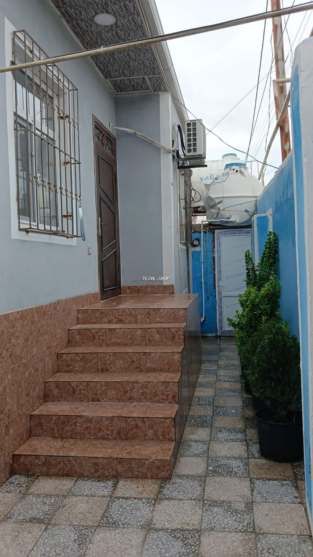 Satılır: həyət evi - Plan: zal, 3 otağli həyət evi əşyali satilir