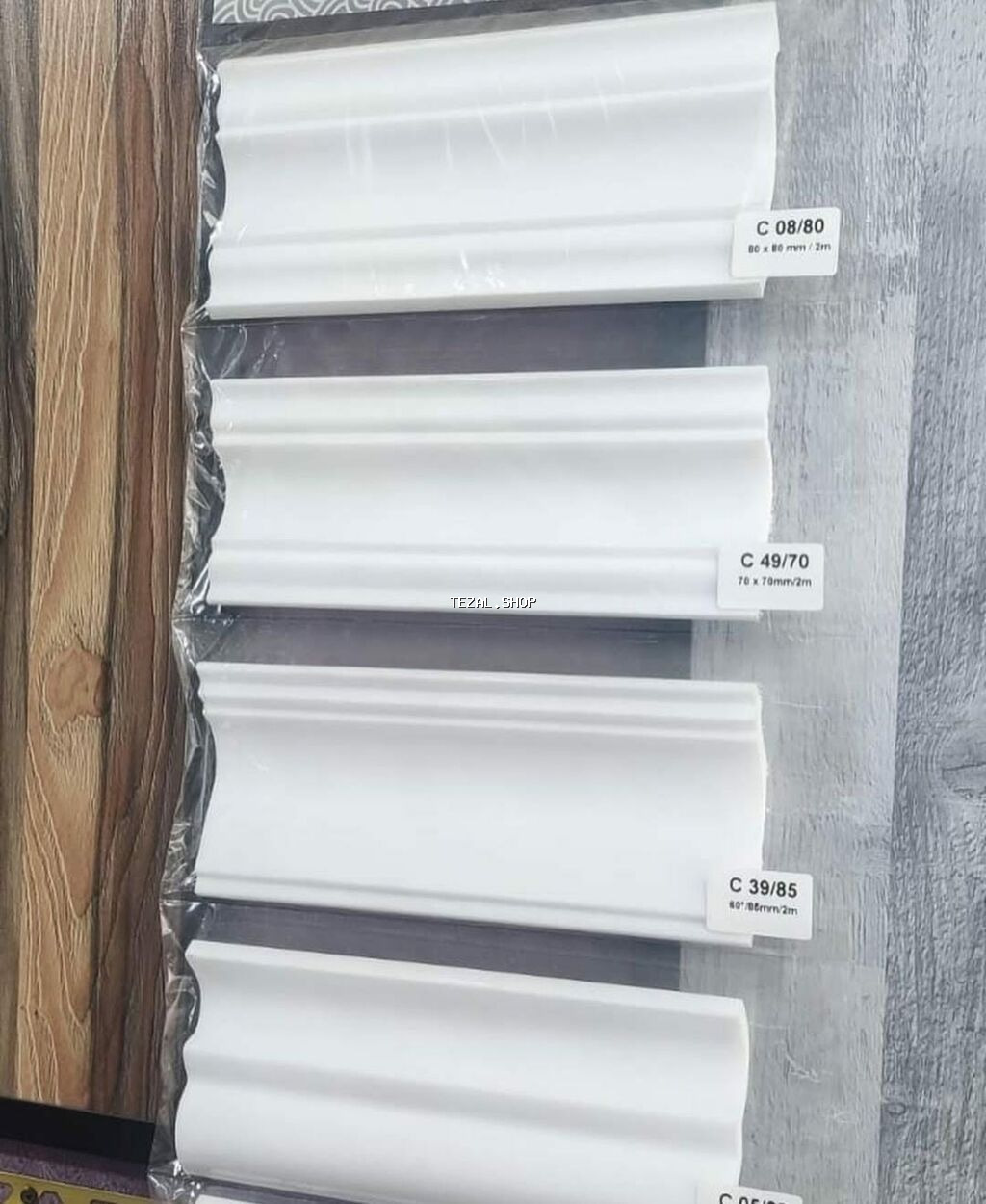 Paduqa, Divar üçün, Plastik