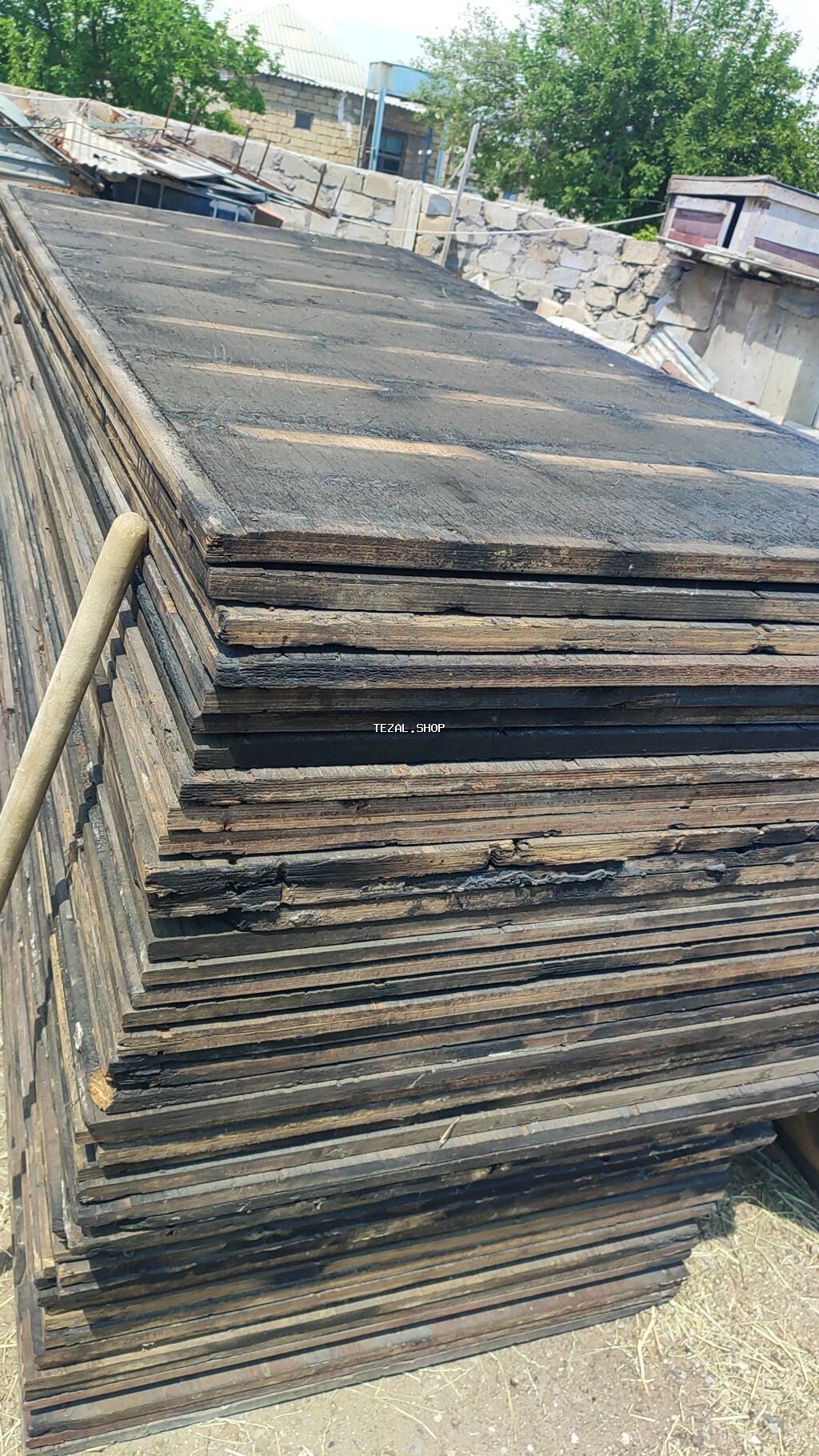 Diktlər hər biri uzunluq 2,40 en 1,16 qalınlıq 30mm standart diktlərdi
