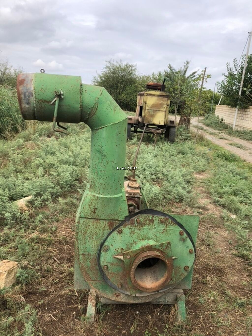 Hazır işlək su nasosu kanallardan su çəkimini təmin edir kənd