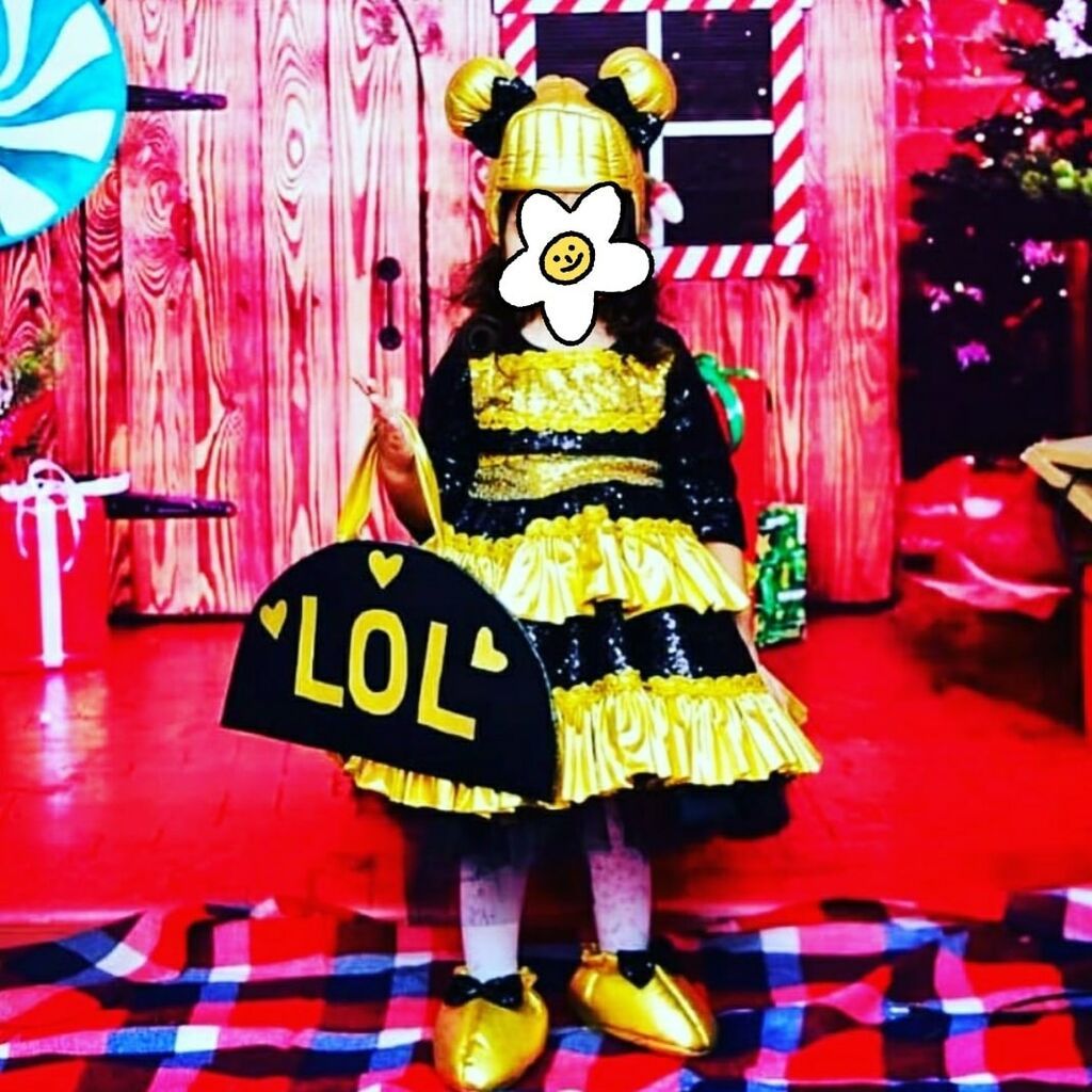 Karnaval geyimləri. milli geyimlərin kirayəsi və satışı