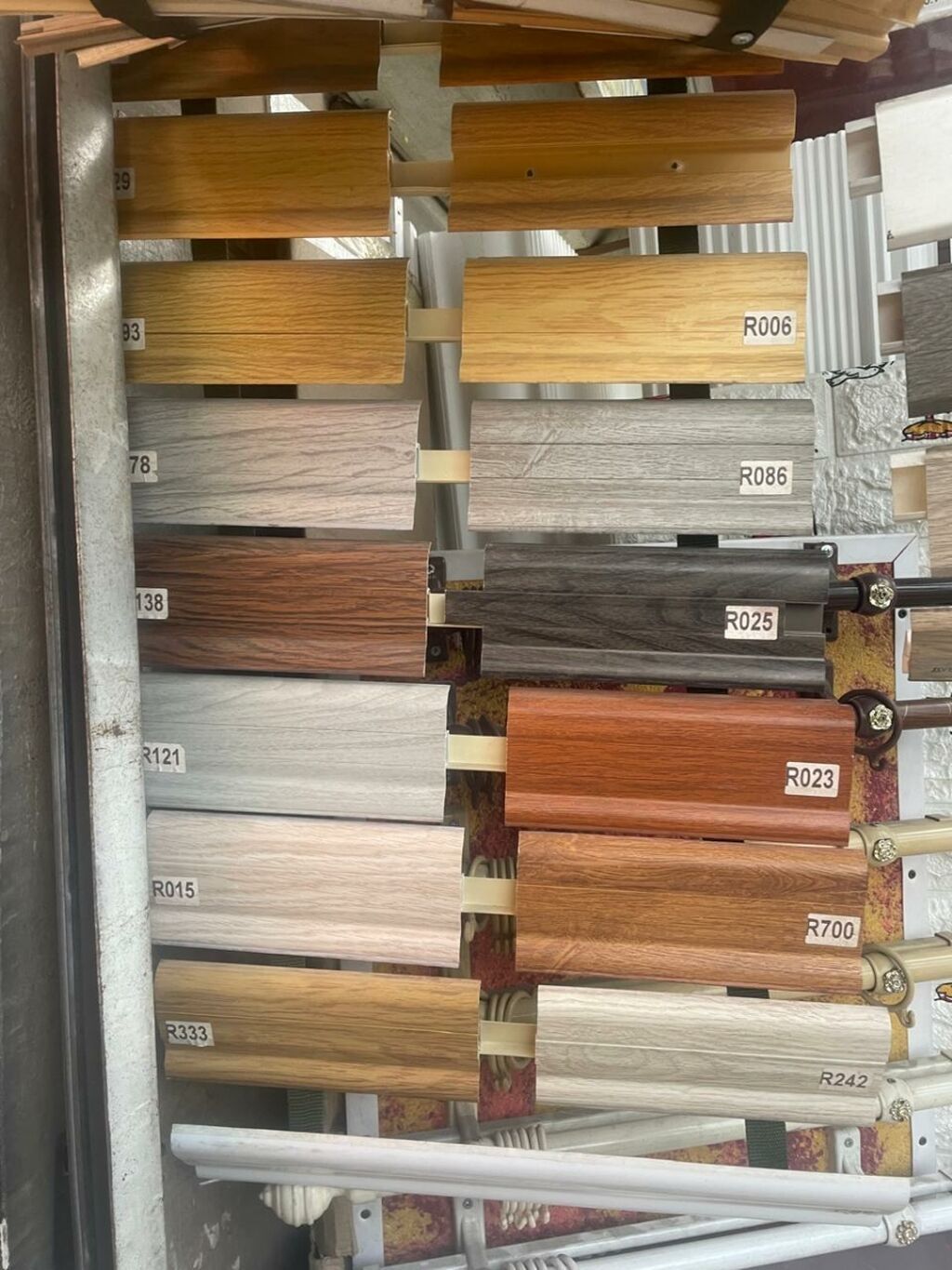 MDF və plastik plintus (döşəmə süpürgəliyi) nümunələri - Müxtəlif