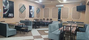 QALA Restoran – geniş və işıqlı zalı, rahat oturma qrupları və bar - şəkil 4