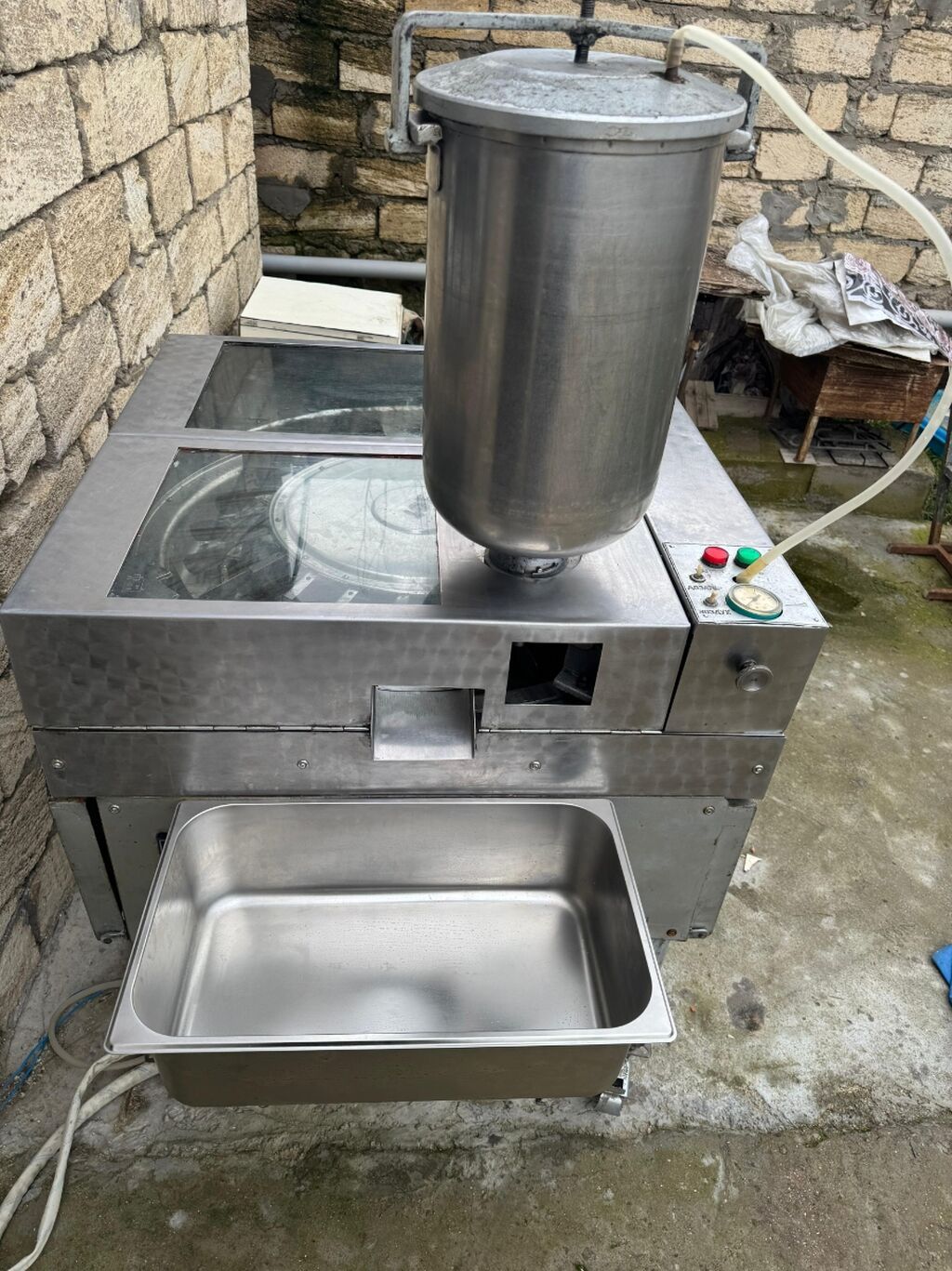 Poncik aparatı ideal vəziyyətdedir. tok kabelləri yeni yanmaz kabellər