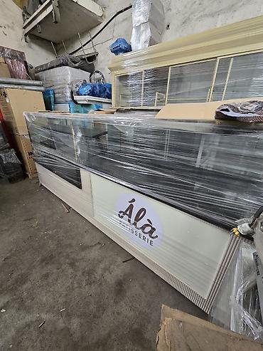 Məhsul: Şirniyyat vitrin-soyuducu (display counter) Təsvir: - Şüşə ön - şəkil 2