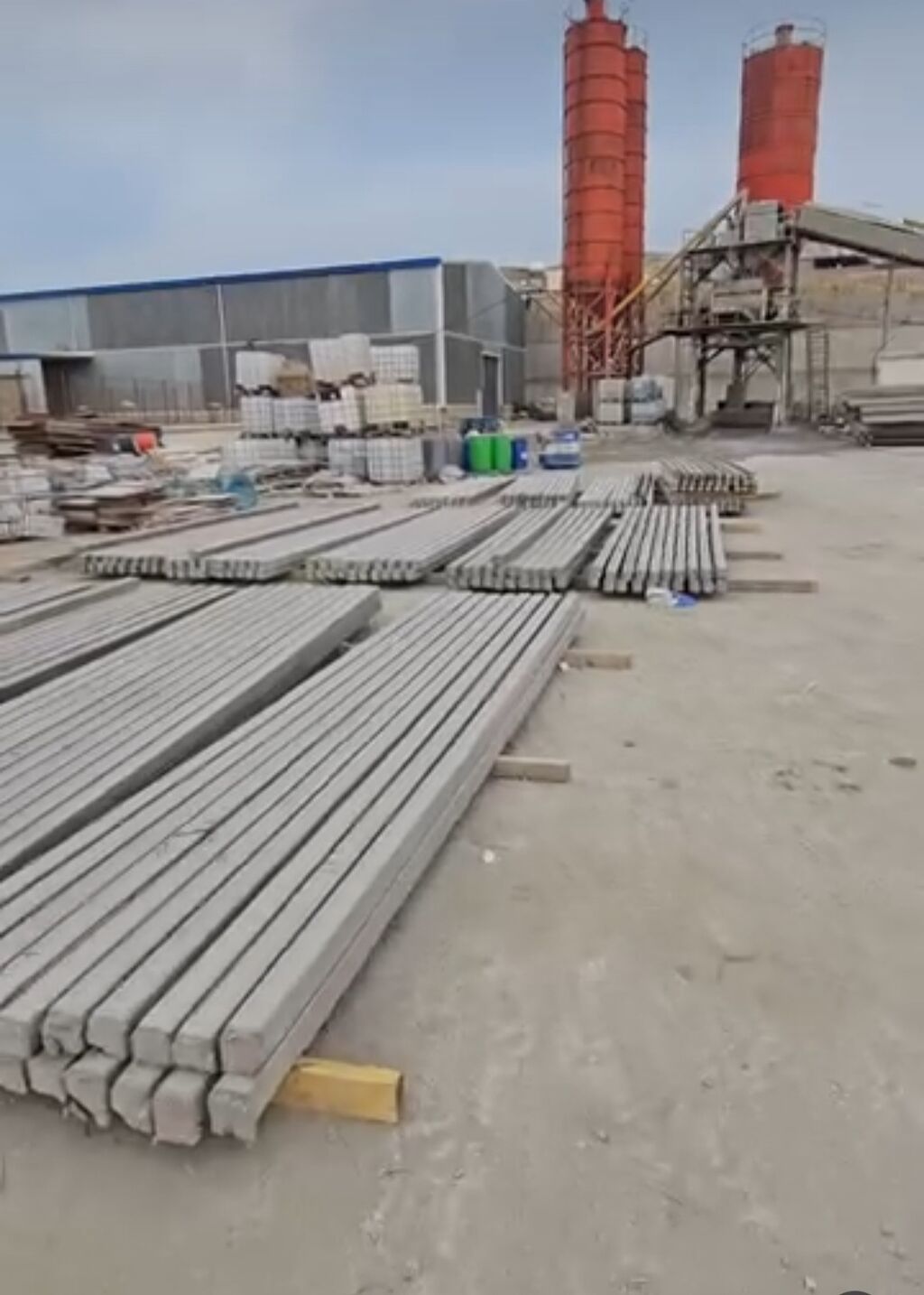 Beton hasarlar üçün dirəklər Məhsul təsviri: - Zavod istehsalı beton