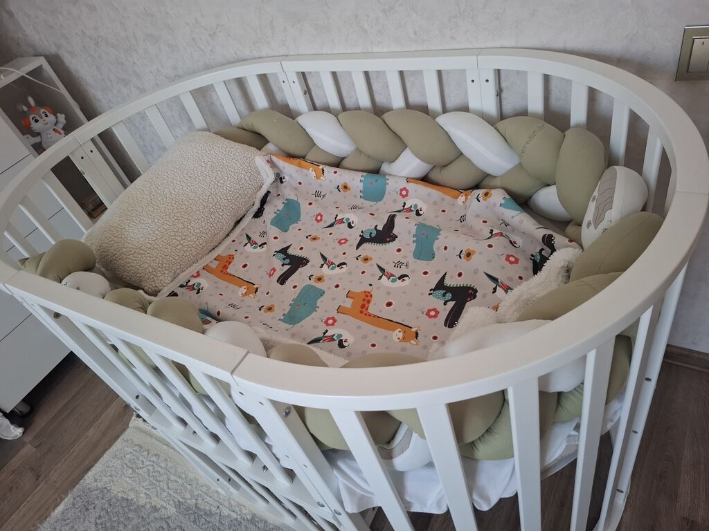 Oğlan və qız üçün, Yumru, Beşik, Dəst ilə, Matras ilə, Yellənmə mexanizm ilə