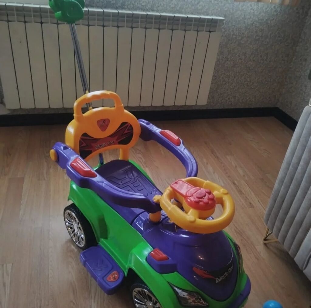 Uşaq gəzdirici/oyuncaq maşın – “Magic Car” - Rənglər: yaşıl