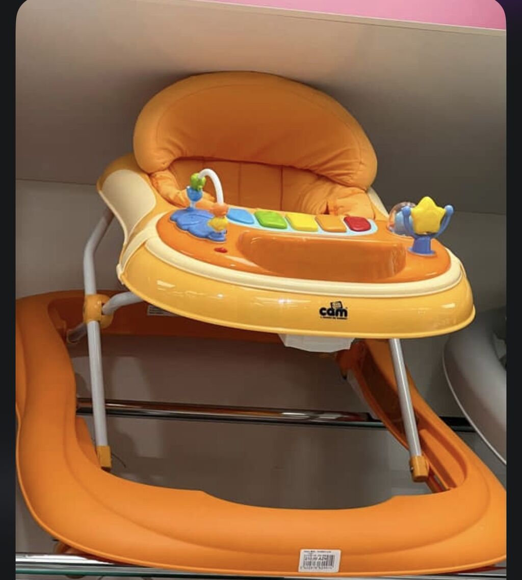 Happy baby mağazasında alınıb uşaq heç sürmədi 220 manata alınıb 150