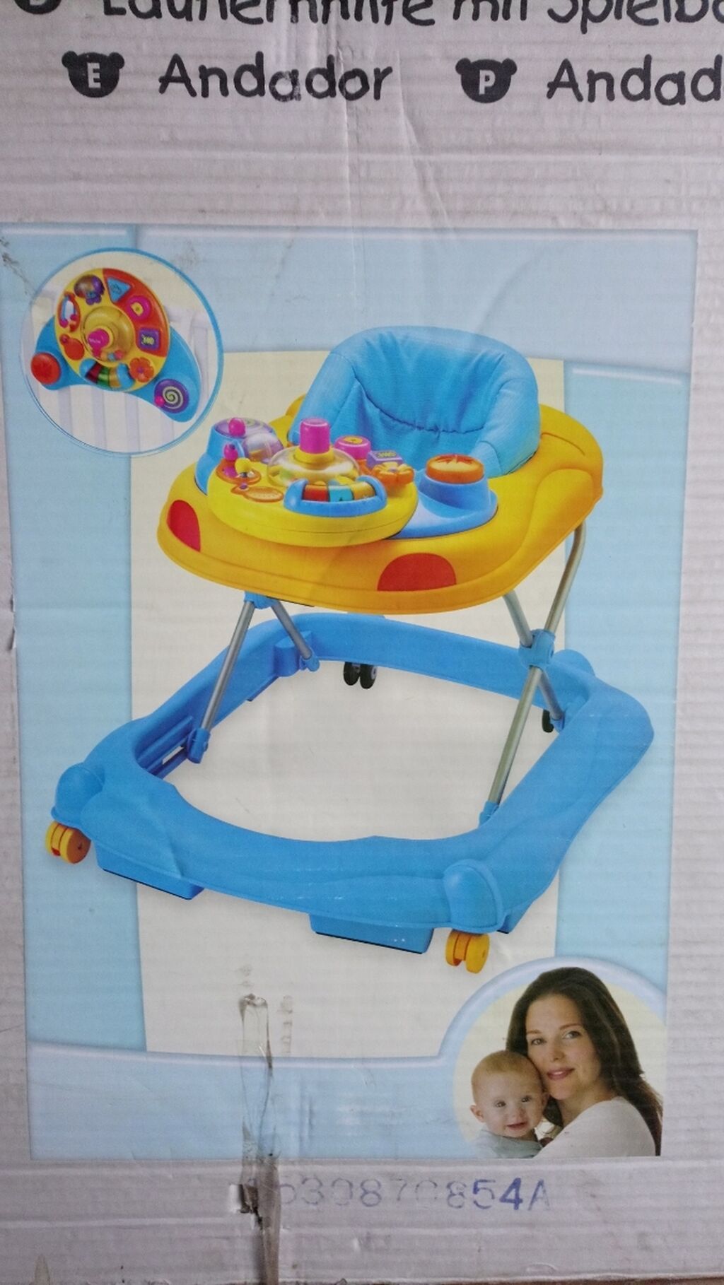 Yürütəc. Uşağın yeriməyi tez öyrənməsi üçün təkərli oturacaq