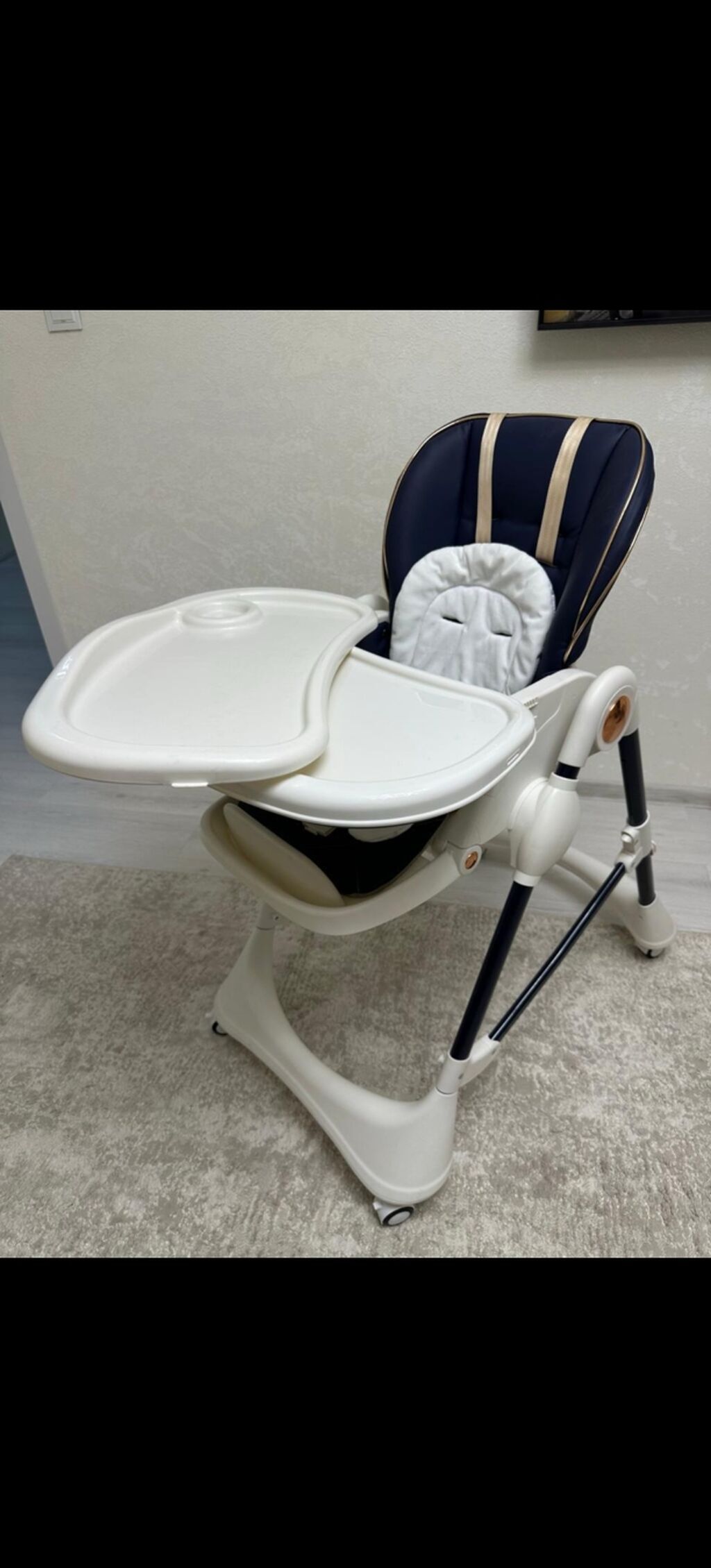 Uşaq ucun yemek masasi Qiymət 70 azn cox az istifade edilib