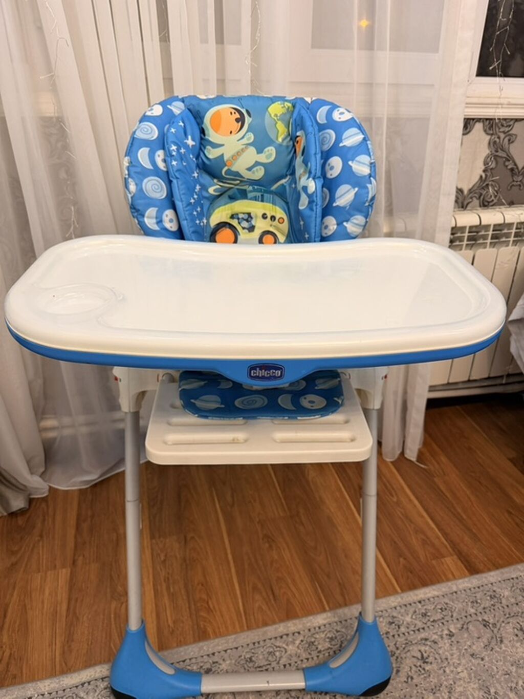 Chicco uşaq yemək stulu Chicco brendinin uşaq üçün yemək