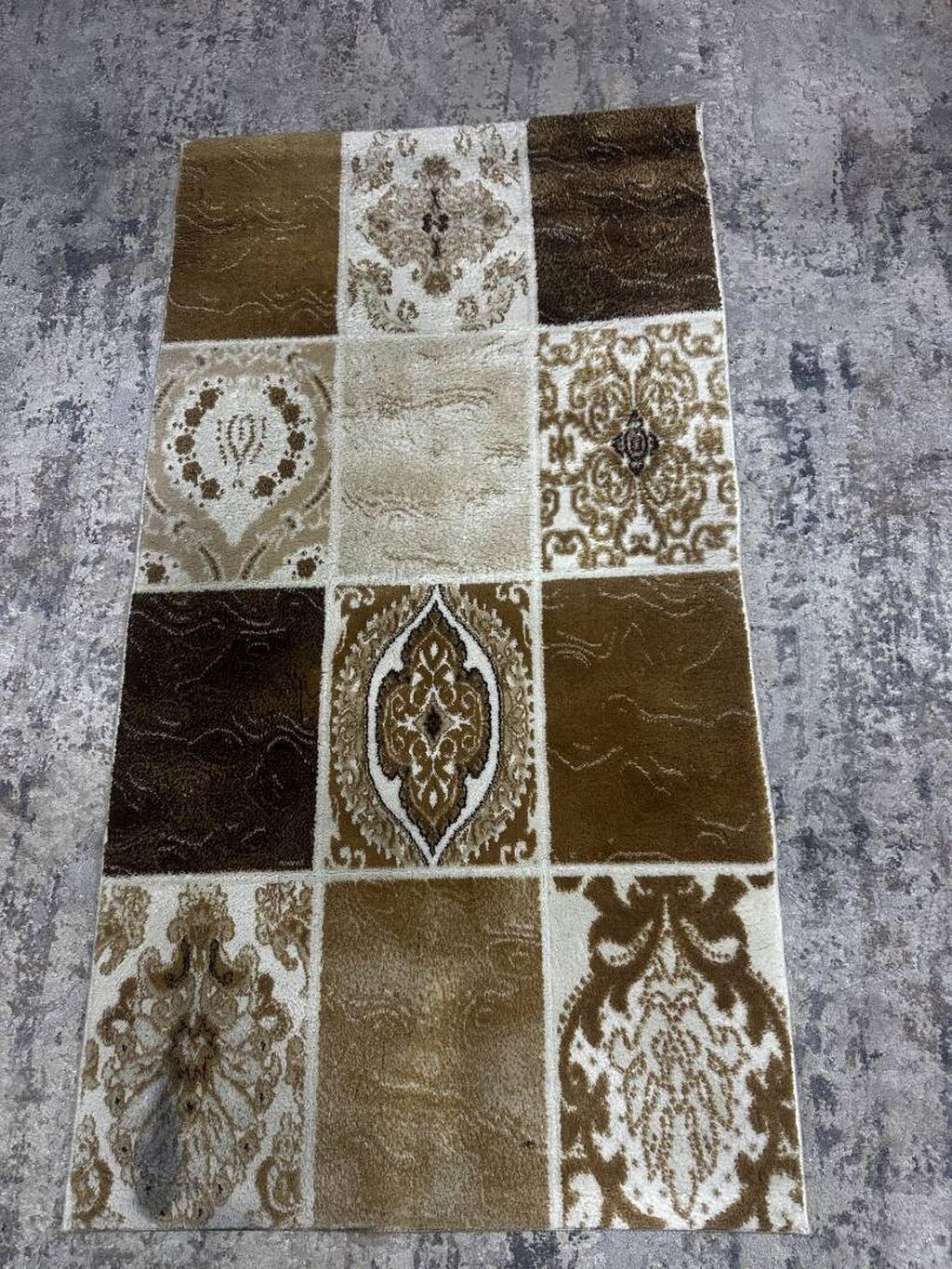 İşlənmiş xalça satılır – təmiz, səliqəli və münasib qiymətə.Qiymet