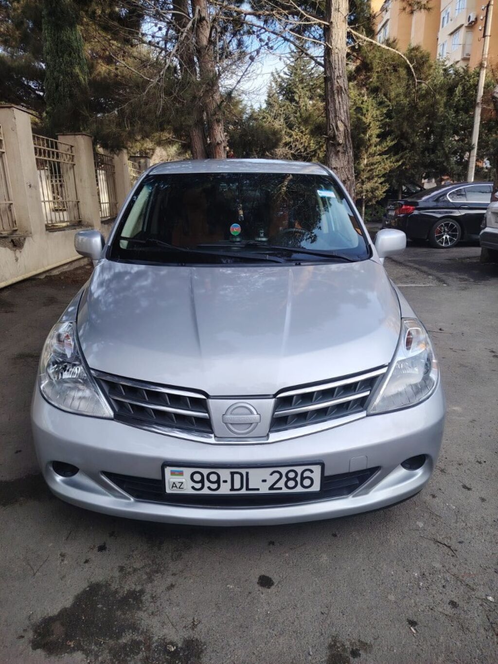 Nissan Tiida: 1.8 l | 2009 il Hetçbek