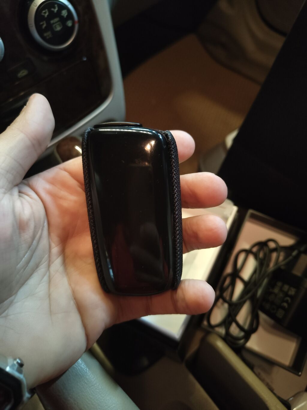 5 gün işlədilib, üstündə adapteri ve cantasiyla birgə satılır. Plonq