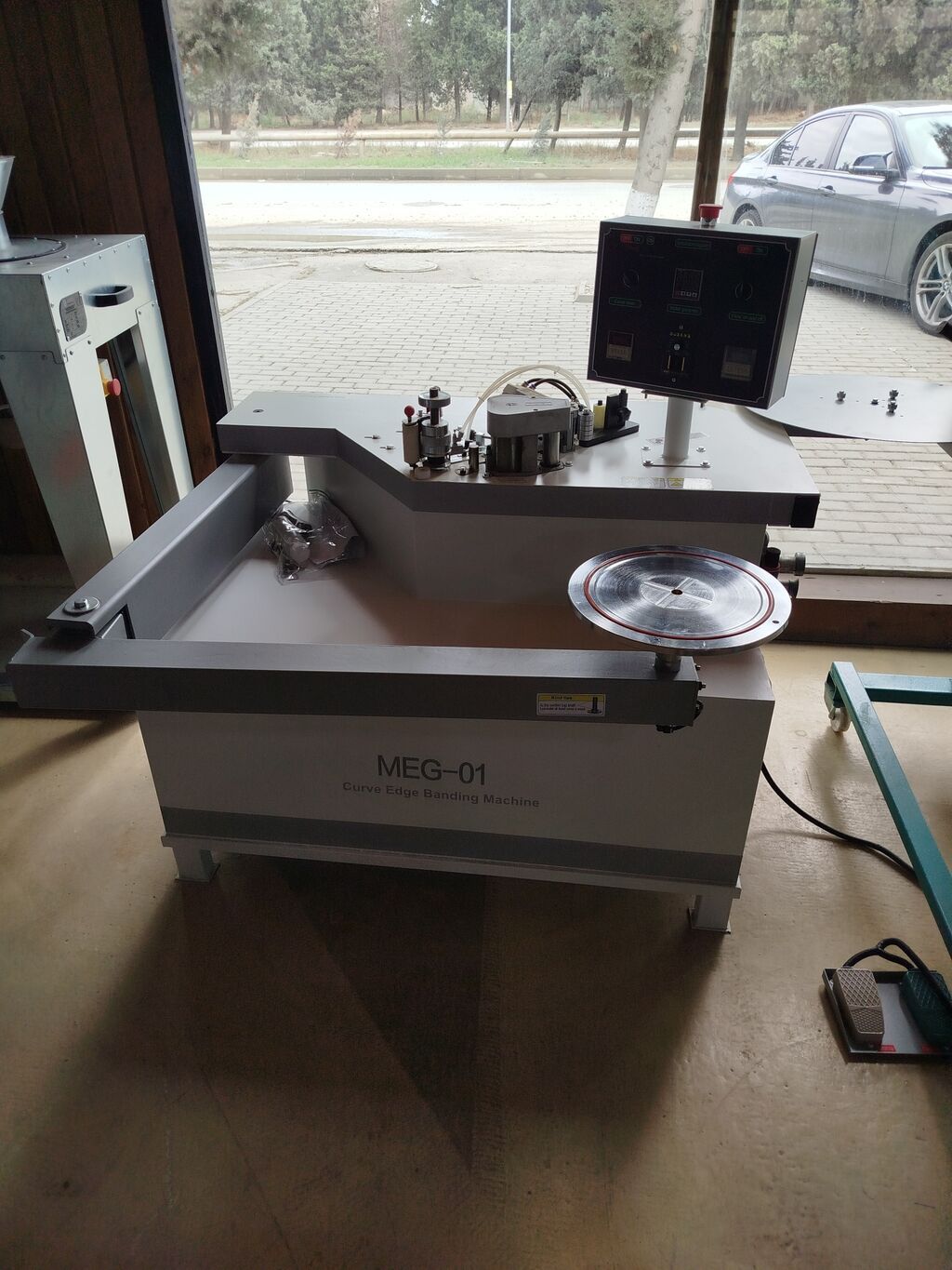 MEG-01 Curve Edge Banding Machine Taxta/plastik panellərin