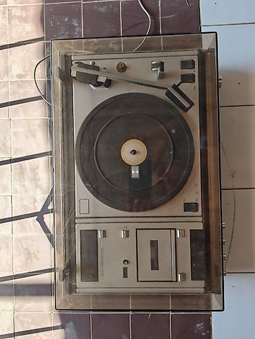 Vinil pleyer + kaset maqnitofon + gücləndirici kombinə edilmiş musiqi - şəkil 4