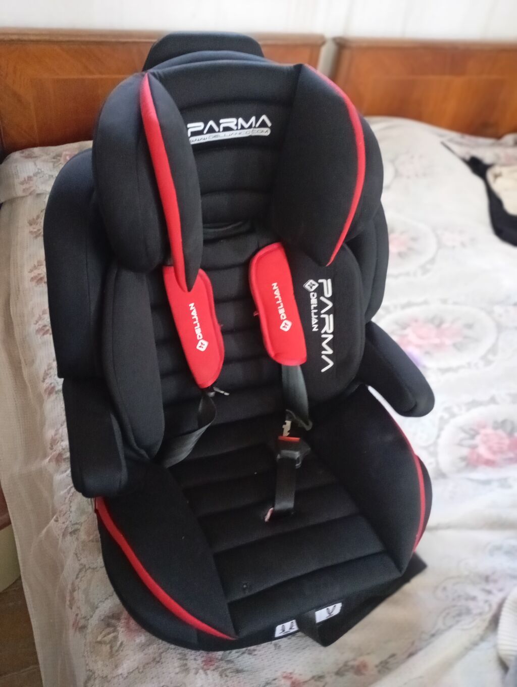 Uşaq avtomobil oturacağı – Super Toys magazasindan 150 manata alinib