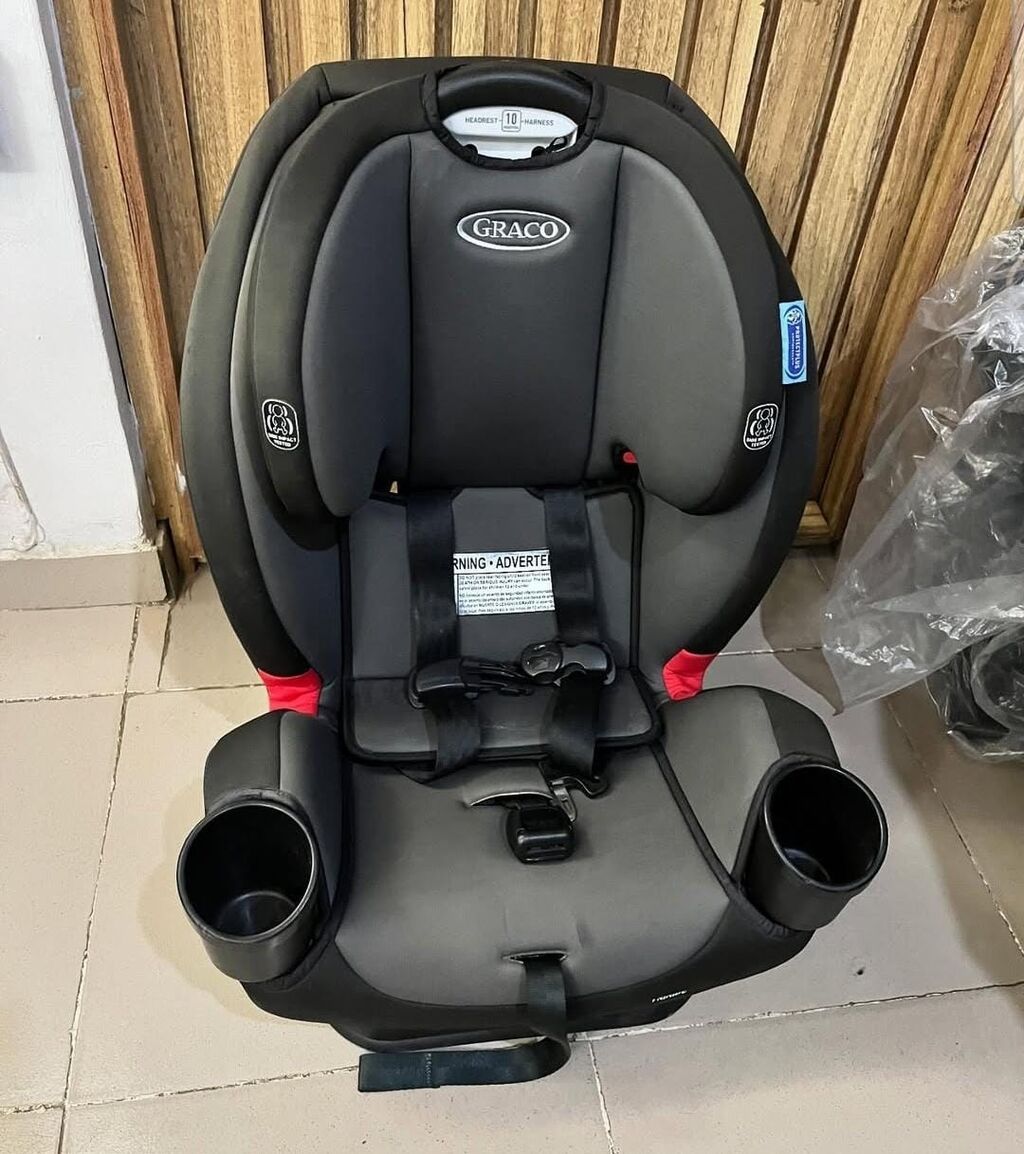 Graco avtokreslo satilir 180 azn. almaniyadan alinib.temiz