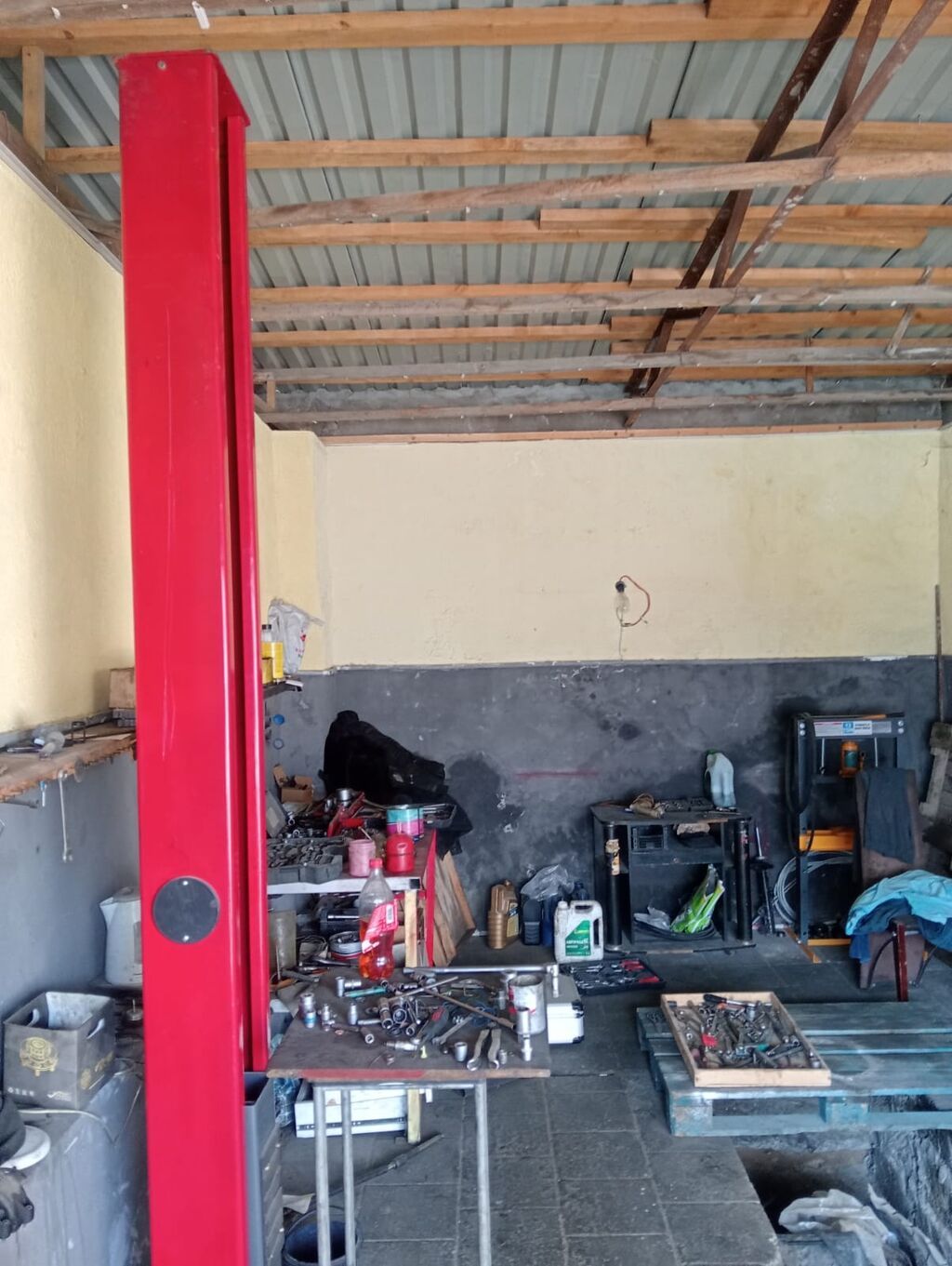 4 tonluq, 2 sütunlu avtomobil qaldırıcı padyomnik Əlaqə: (050)