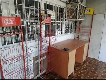 Küçük ərzaq/kiosk tipli ticarət köşkü - Ön tərəfi tam şəbəkə - şəkil 4