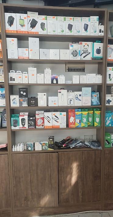 Telefon aksesuar veya komputer aksesuar vitrinleri satilir 2aydi - şəkil 3