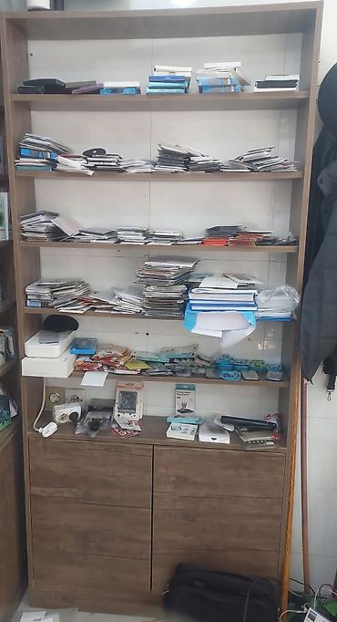 Telefon aksesuar veya komputer aksesuar vitrinleri satilir 2aydi - şəkil 5