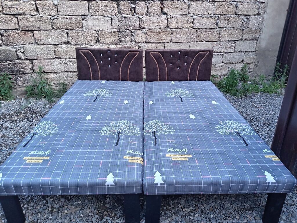 Təzə çarpayılar. 1 nəfərlik çarpayılar 60 manat. 2 nəfərlik taxt 110